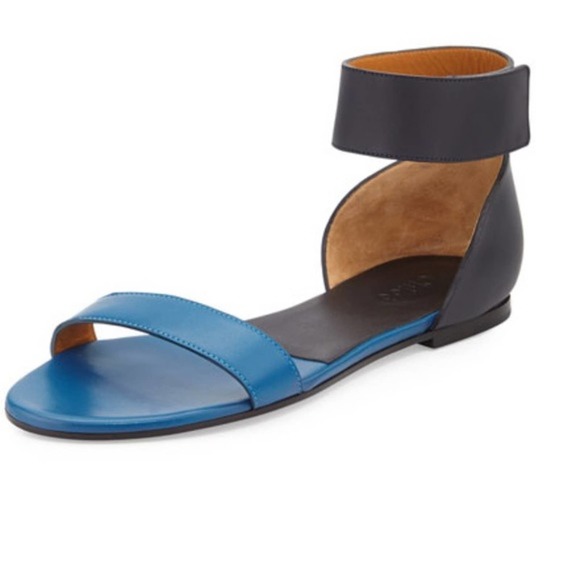 Chloe Shoes - Chloe Gala Navy/Blue Two-Tone Color Block Leather Sandals | 38 EU / 8 US